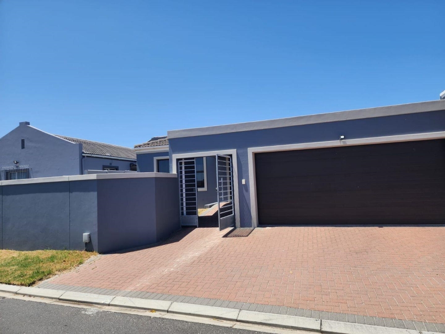 3 Bedroom Property for Sale in Parklands Western Cape